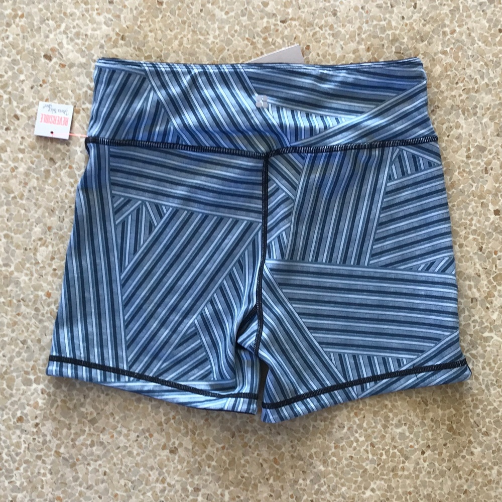 Sweaty Beaty - Reversible Yoga Shorts - Sz S